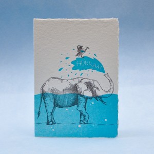 Design přání pro dílnu Labora, vytištěno knihtiskem, formát A6, dostupné na: https://labora.ee/shop/greeting_cards/elephant-and-duck/